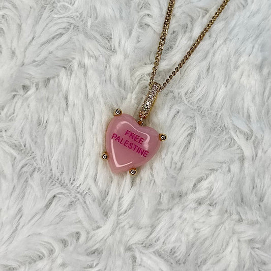 'FREE PALESTINE' HEARTSHAPED PENDANT NECKLACE | SOFT PINK