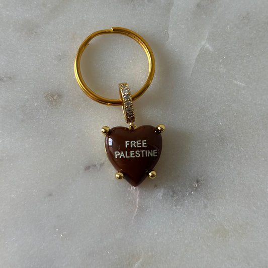 “FREE PALESTINE” HEARTSHAPED KEY/BAG CHAIN | EARTHY BROWN
